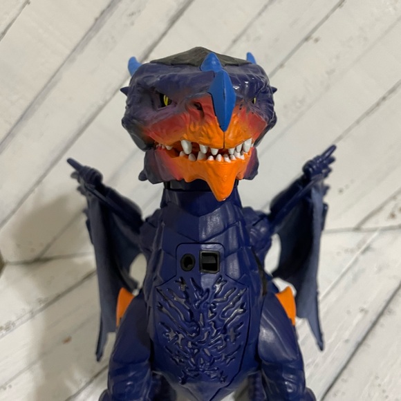 Wow Wee Untamed Legends Vulcan Blue dragon toy - Picture 3 of 9